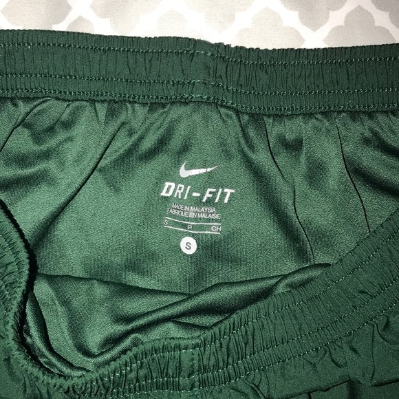 Nike Shorts - Picture 3 of 3